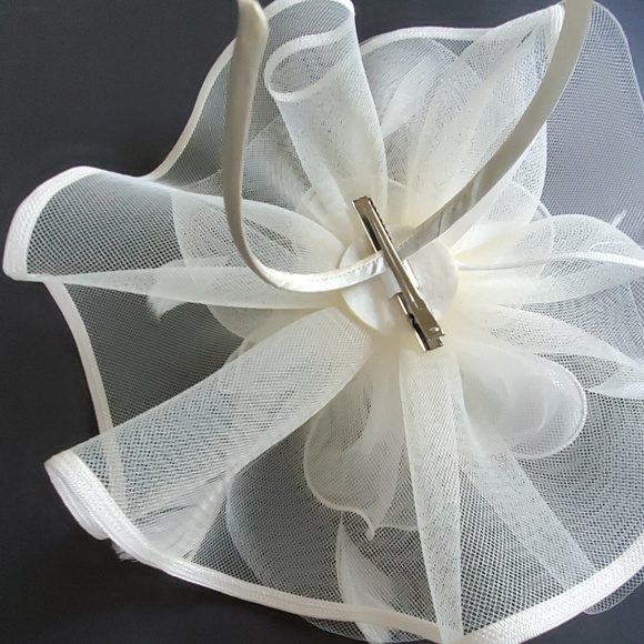 Fascinator Hat new Floral & Feathers! main image 4